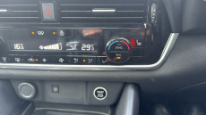 Nissan Qashqai 1.3 DiG-T MH Tekna 5dr Petrol Hatchback